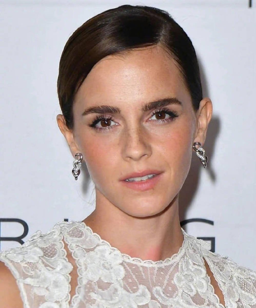9LQitUtV Stare into Emma's face for a screaming emmagasm - Emma Watson 13.jpg